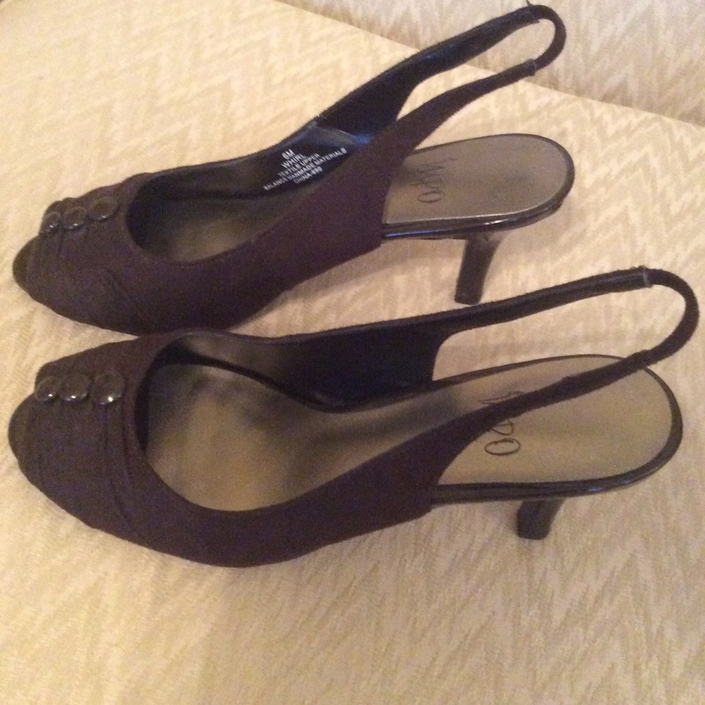 Brown impo sling back heels - Picture 3 of 6